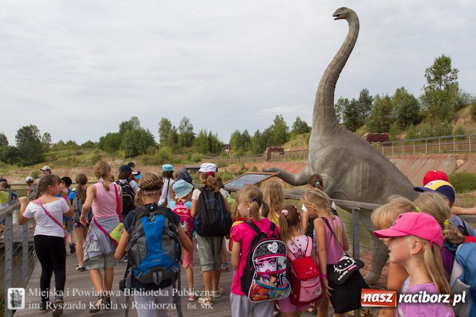 Zdjęcie w galerii na portalu naszraciborz.pl: Jurapark w Krasiejowie z Biblioteką wiadomości z regionu