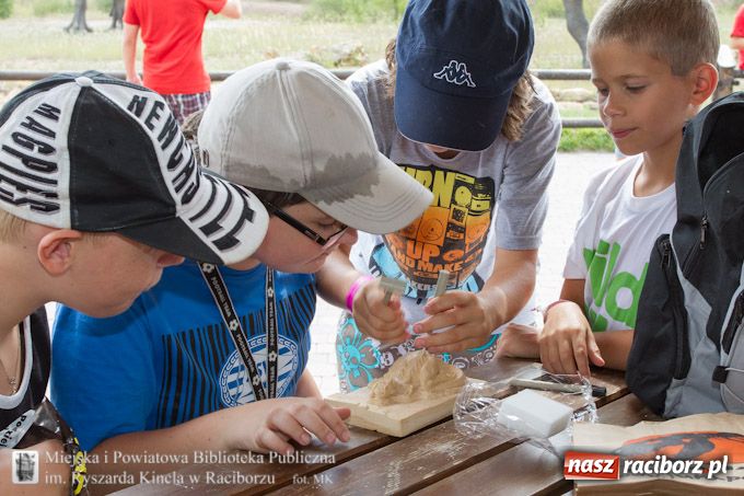 Zdjęcie w galerii na portalu naszraciborz.pl: Jurapark w Krasiejowie z Biblioteką wiadomości z regionu