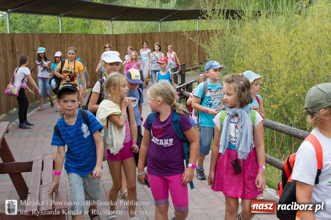 Zdjęcie w galerii na portalu naszraciborz.pl: Jurapark w Krasiejowie z Biblioteką wiadomości z regionu