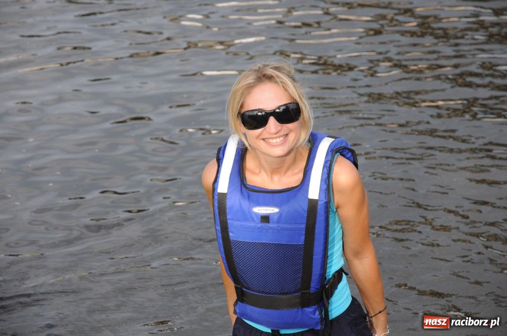 Zdjęcie w galerii na portalu naszraciborz.pl: Odra dała im mocno popalić wiadomości z regionu