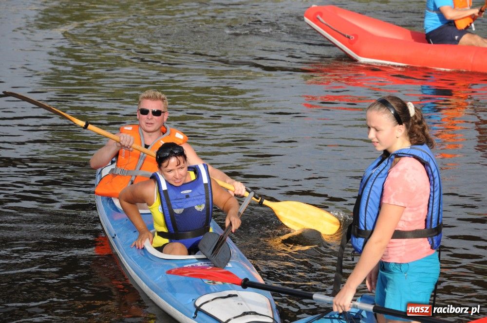 Zdjęcie w galerii na portalu naszraciborz.pl: Odra dała im mocno popalić wiadomości z regionu