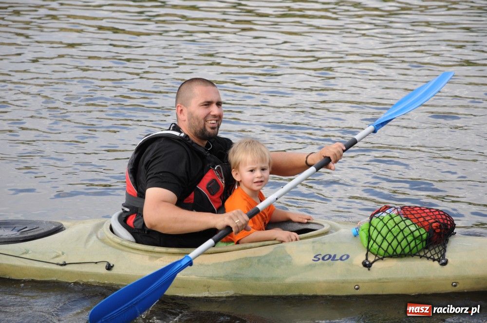 Zdjęcie w galerii na portalu naszraciborz.pl: Odra dała im mocno popalić wiadomości z regionu