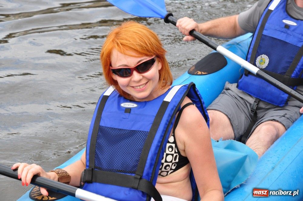 Zdjęcie w galerii na portalu naszraciborz.pl: Odra dała im mocno popalić wiadomości z regionu