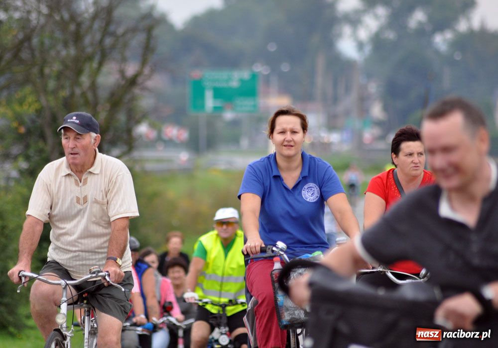 Zdjęcie w galerii na portalu naszraciborz.pl: Rowerem przez pogranicze w rajdzie Utexu wiadomości z regionu