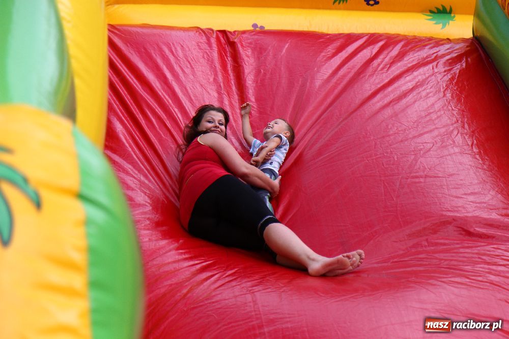 Zdjęcie w galerii na portalu naszraciborz.pl: Festyn rodzinny na pożegnanie lata wiadomości z regionu