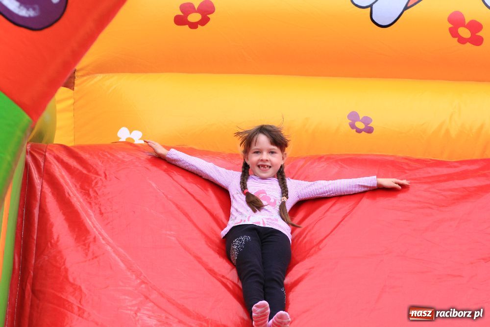 Zdjęcie w galerii na portalu naszraciborz.pl: Festyn rodzinny na pożegnanie lata wiadomości z regionu