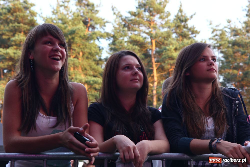Zdjęcie w galerii na portalu naszraciborz.pl: AbradAb i Hanka na Pożegnanie Lata 2012 wiadomości z regionu