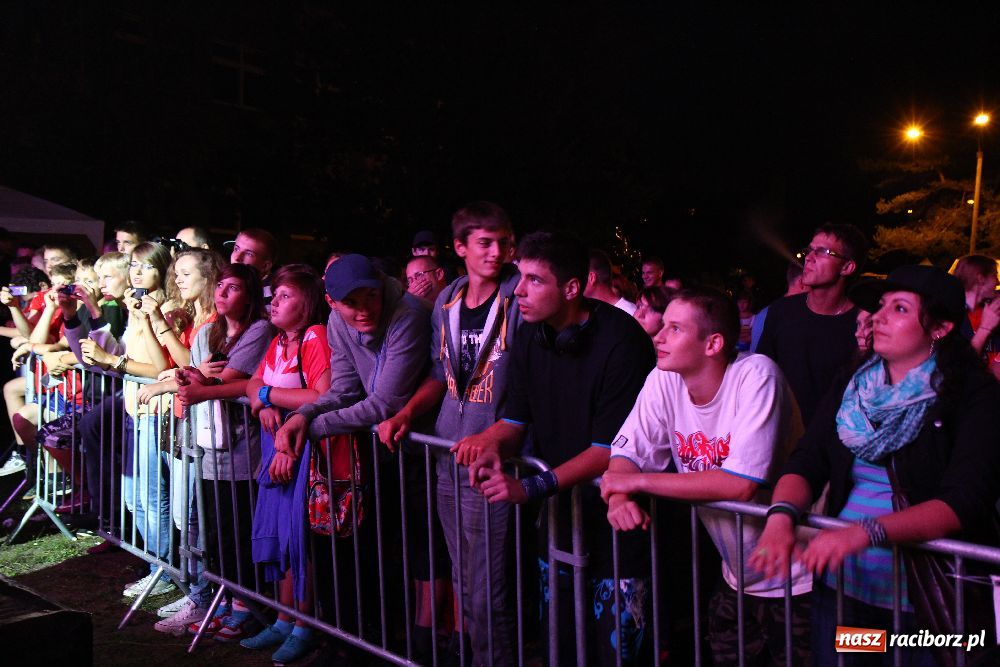 Zdjęcie w galerii na portalu naszraciborz.pl: AbradAb i Hanka na Pożegnanie Lata 2012 wiadomości z regionu