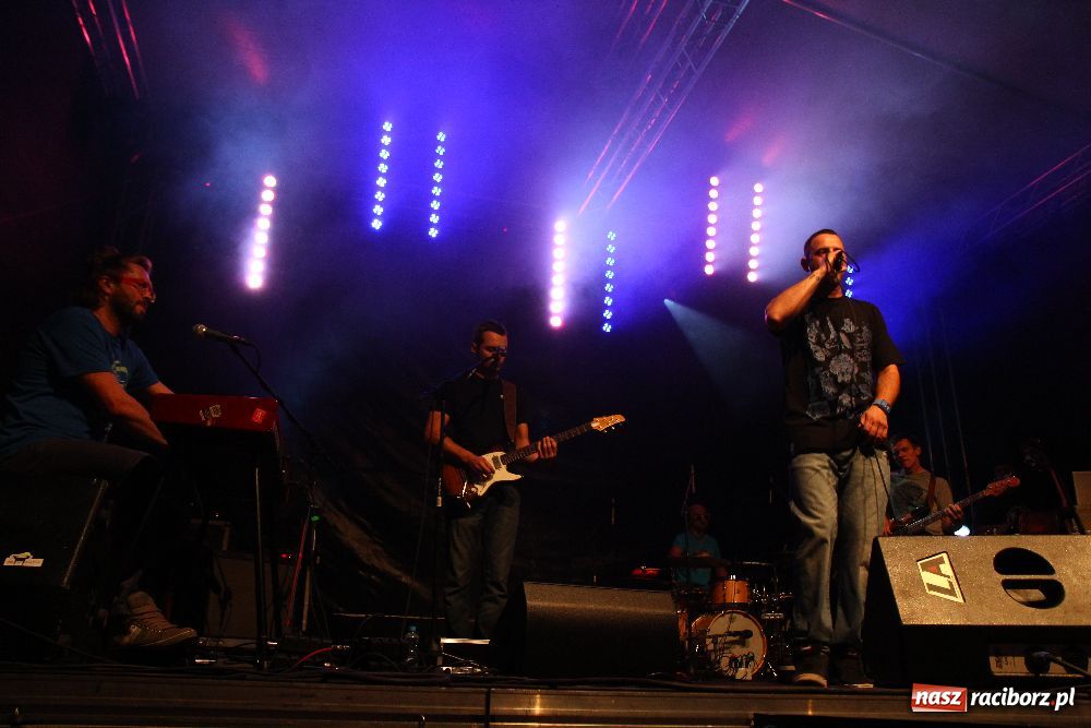 Zdjęcie w galerii na portalu naszraciborz.pl: AbradAb i Hanka na Pożegnanie Lata 2012 wiadomości z regionu