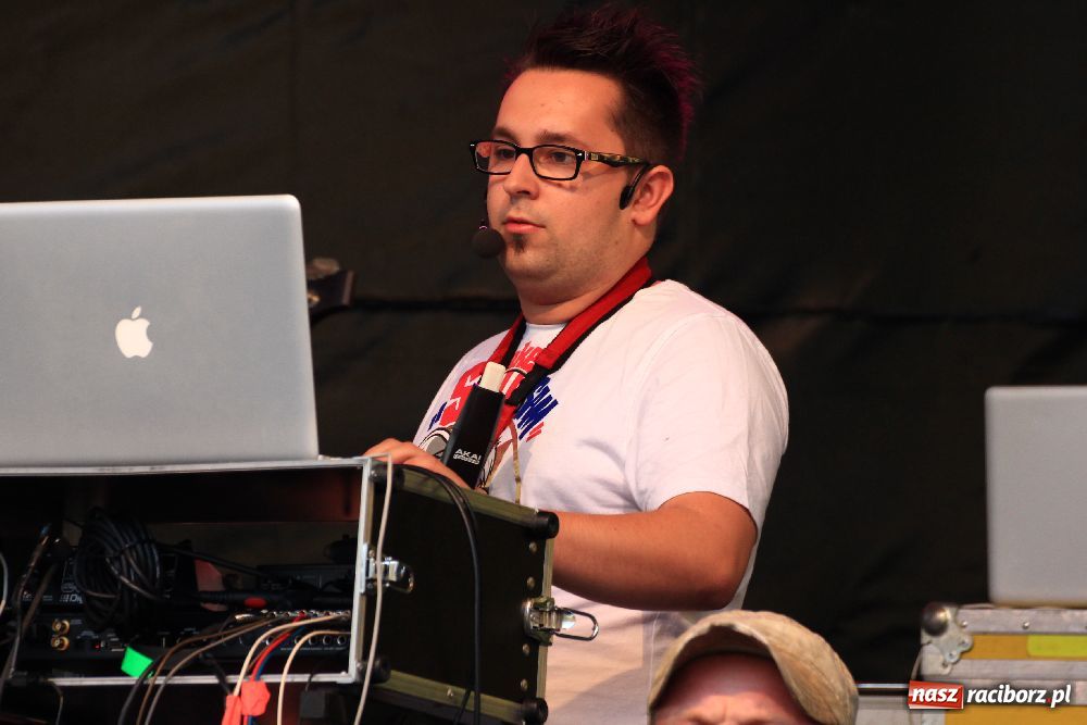 Zdjęcie w galerii na portalu naszraciborz.pl: AbradAb i Hanka na Pożegnanie Lata 2012 wiadomości z regionu