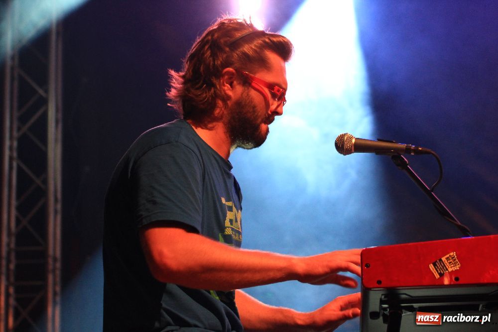 Zdjęcie w galerii na portalu naszraciborz.pl: AbradAb i Hanka na Pożegnanie Lata 2012 wiadomości z regionu