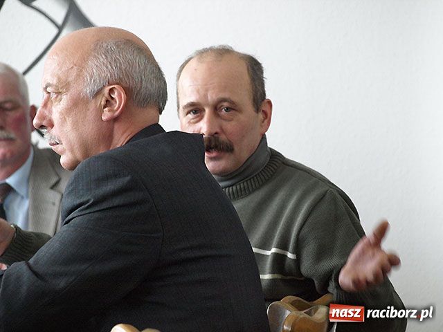 Zdjęcie w galerii na portalu naszraciborz.pl: Jak te baby na jarmarku wiadomości z regionu