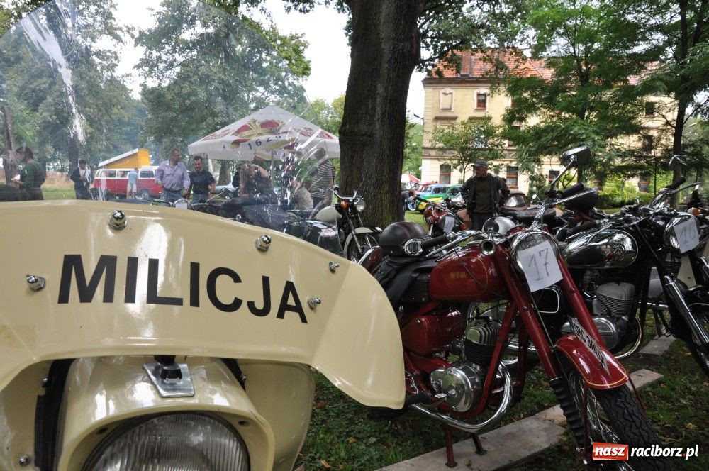 Zdjęcie w galerii na portalu naszraciborz.pl: Piknik oldtimerów w Wojnowicach wiadomości z regionu