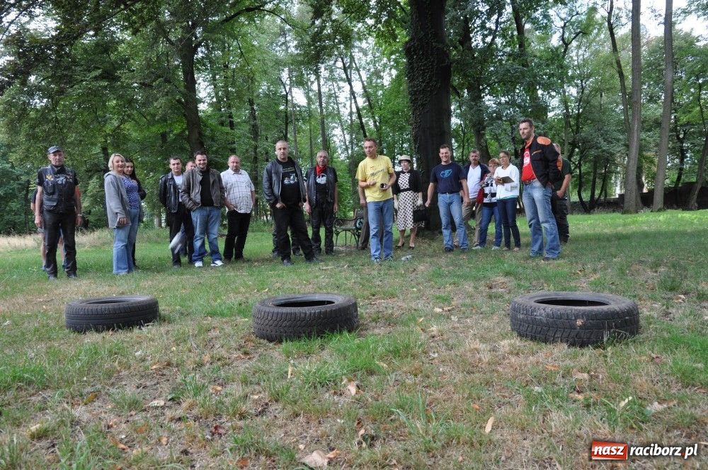 Zdjęcie w galerii na portalu naszraciborz.pl: Piknik oldtimerów w Wojnowicach wiadomości z regionu