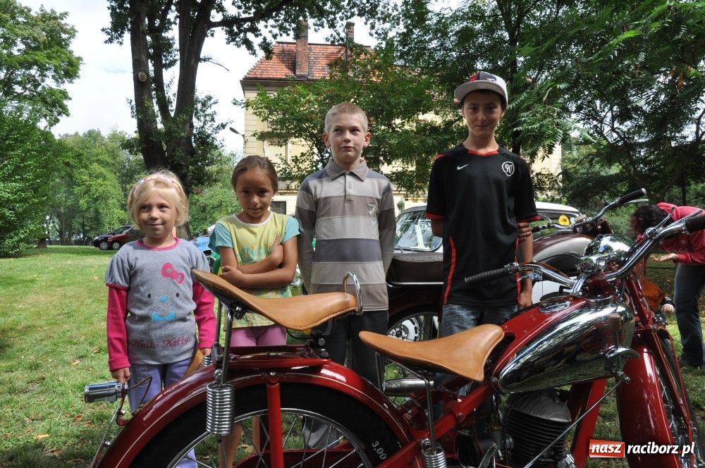 Zdjęcie w galerii na portalu naszraciborz.pl: Piknik oldtimerów w Wojnowicach wiadomości z regionu