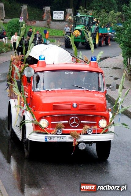Zdjęcie w galerii na portalu naszraciborz.pl: Dożynki w Krowiarkach z nowym plebanem wiadomości z regionu
