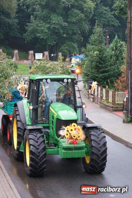 Zdjęcie w galerii na portalu naszraciborz.pl: Dożynki w Krowiarkach z nowym plebanem wiadomości z regionu