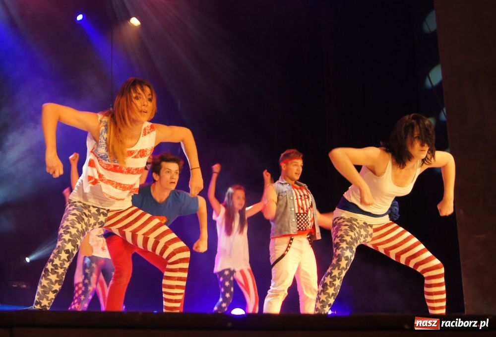 Zdjęcie w galerii na portalu naszraciborz.pl: Don Kichot z NY na deskach RCK wiadomości z regionu