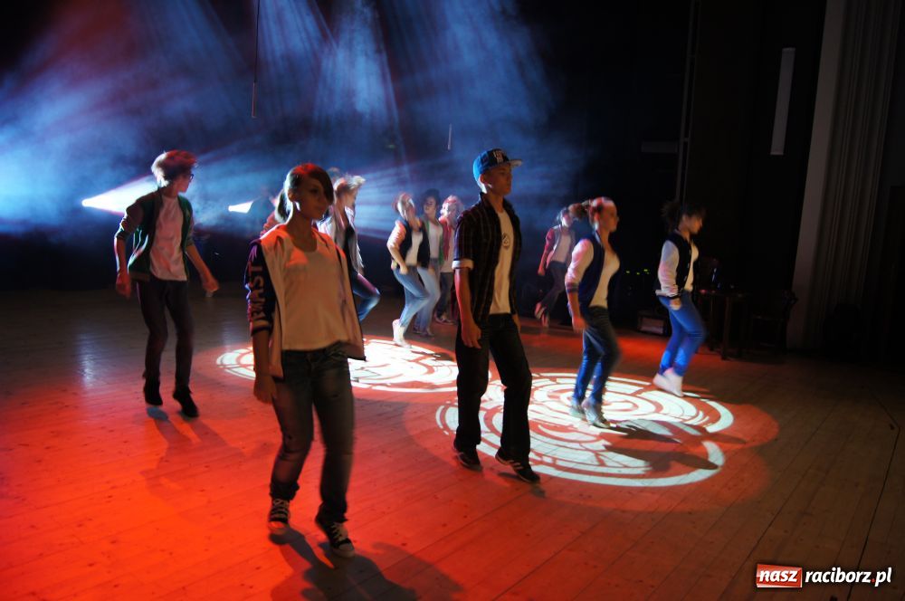 Zdjęcie w galerii na portalu naszraciborz.pl: Don Kichot z NY na deskach RCK wiadomości z regionu