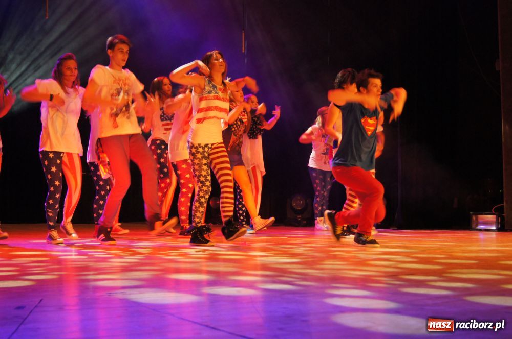 Zdjęcie w galerii na portalu naszraciborz.pl: Don Kichot z NY na deskach RCK wiadomości z regionu