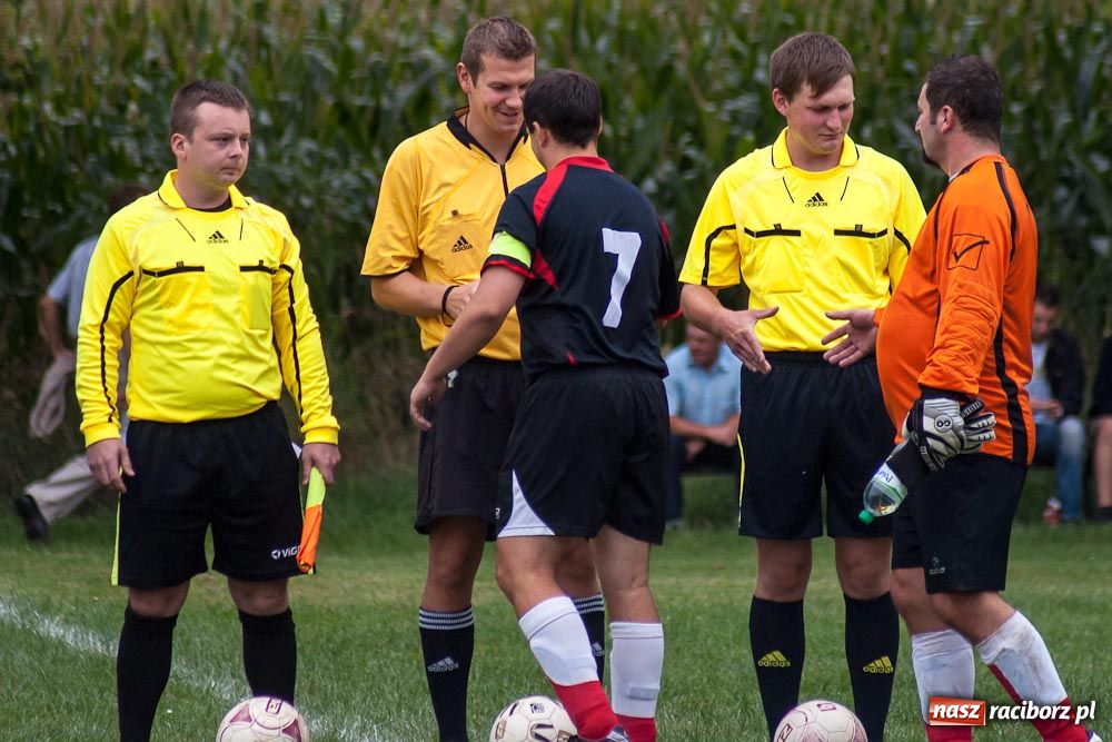 Zdjęcie w galerii na portalu naszraciborz.pl: Pierwsze punkty Bieńkowic. Kobyla tonie wiadomości z regionu