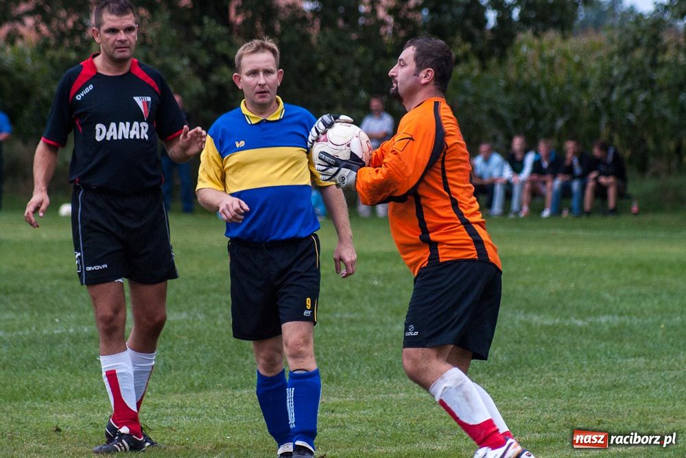Zdjęcie w galerii na portalu naszraciborz.pl: Pierwsze punkty Bieńkowic. Kobyla tonie wiadomości z regionu