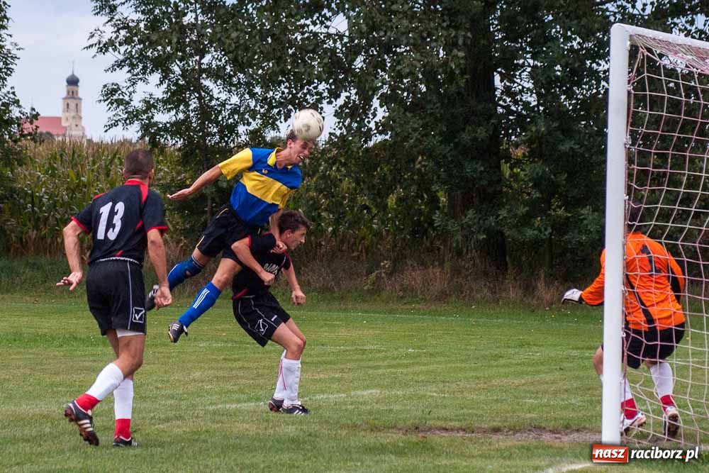 Zdjęcie w galerii na portalu naszraciborz.pl: Pierwsze punkty Bieńkowic. Kobyla tonie wiadomości z regionu