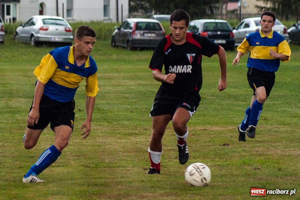 Zdjęcie w galerii na portalu naszraciborz.pl: Pierwsze punkty Bieńkowic. Kobyla tonie wiadomości z regionu