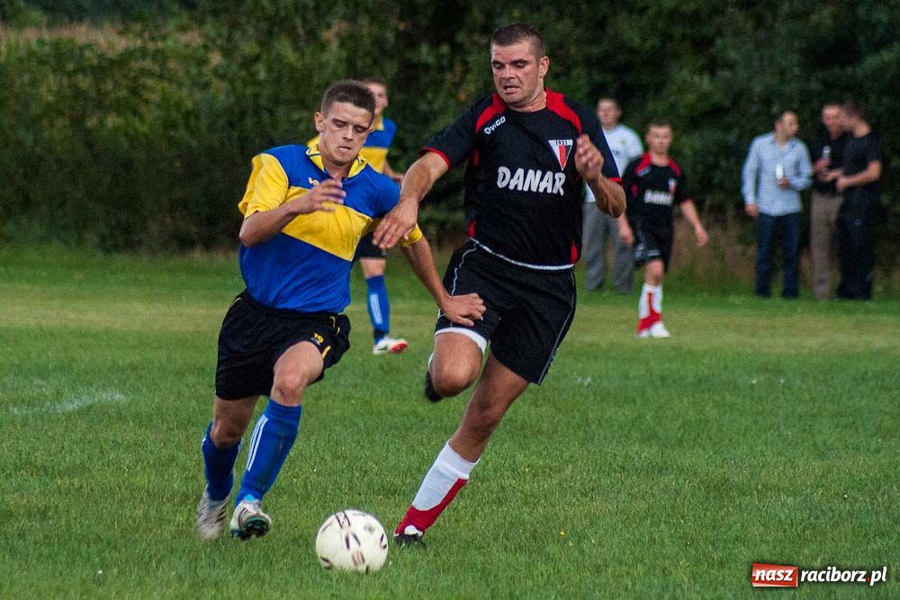 Zdjęcie w galerii na portalu naszraciborz.pl: Pierwsze punkty Bieńkowic. Kobyla tonie wiadomości z regionu