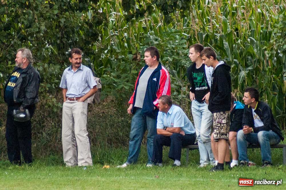 Zdjęcie w galerii na portalu naszraciborz.pl: Pierwsze punkty Bieńkowic. Kobyla tonie wiadomości z regionu