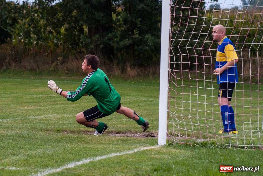 Zdjęcie w galerii na portalu naszraciborz.pl: Pierwsze punkty Bieńkowic. Kobyla tonie wiadomości z regionu
