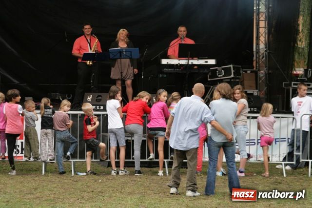 Zdjęcie w galerii na portalu naszraciborz.pl: Kuźnia: I Festiwal Kapel Weselnych wiadomości z regionu