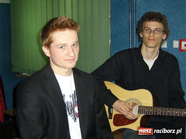 Zdjęcie w galerii na portalu naszraciborz.pl: Śpiewająco w MDK wiadomości z regionu