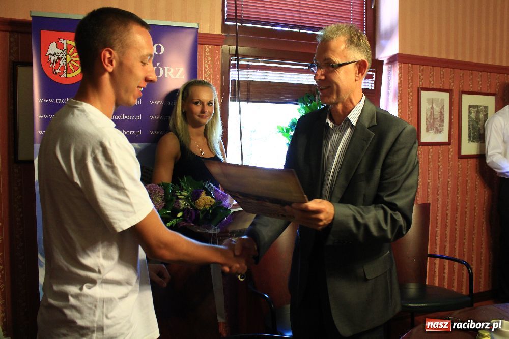 Zdjęcie w galerii na portalu naszraciborz.pl: Olimpijczycy z wizytą u prezydenta wiadomości z regionu