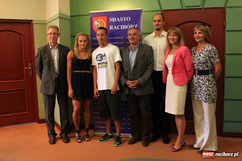 Zdjęcie w galerii na portalu naszraciborz.pl: Olimpijczycy z wizytą u prezydenta wiadomości z regionu