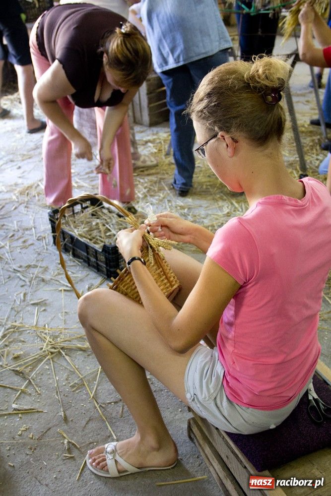 Zdjęcie w galerii na portalu naszraciborz.pl: Przygotowania do dożynek rozpoczęte wiadomości z regionu