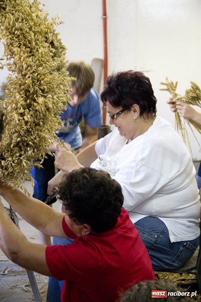 Zdjęcie w galerii na portalu naszraciborz.pl: Przygotowania do dożynek rozpoczęte wiadomości z regionu