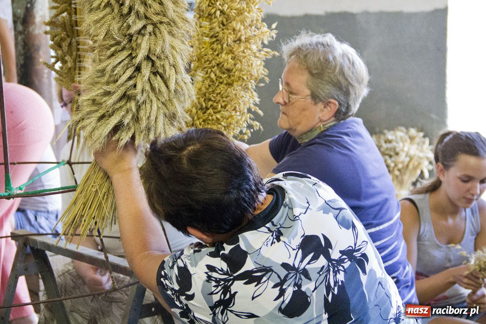 Zdjęcie w galerii na portalu naszraciborz.pl: Przygotowania do dożynek rozpoczęte wiadomości z regionu