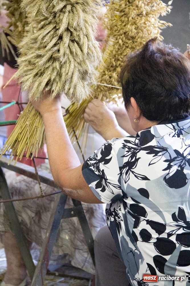 Zdjęcie w galerii na portalu naszraciborz.pl: Przygotowania do dożynek rozpoczęte wiadomości z regionu