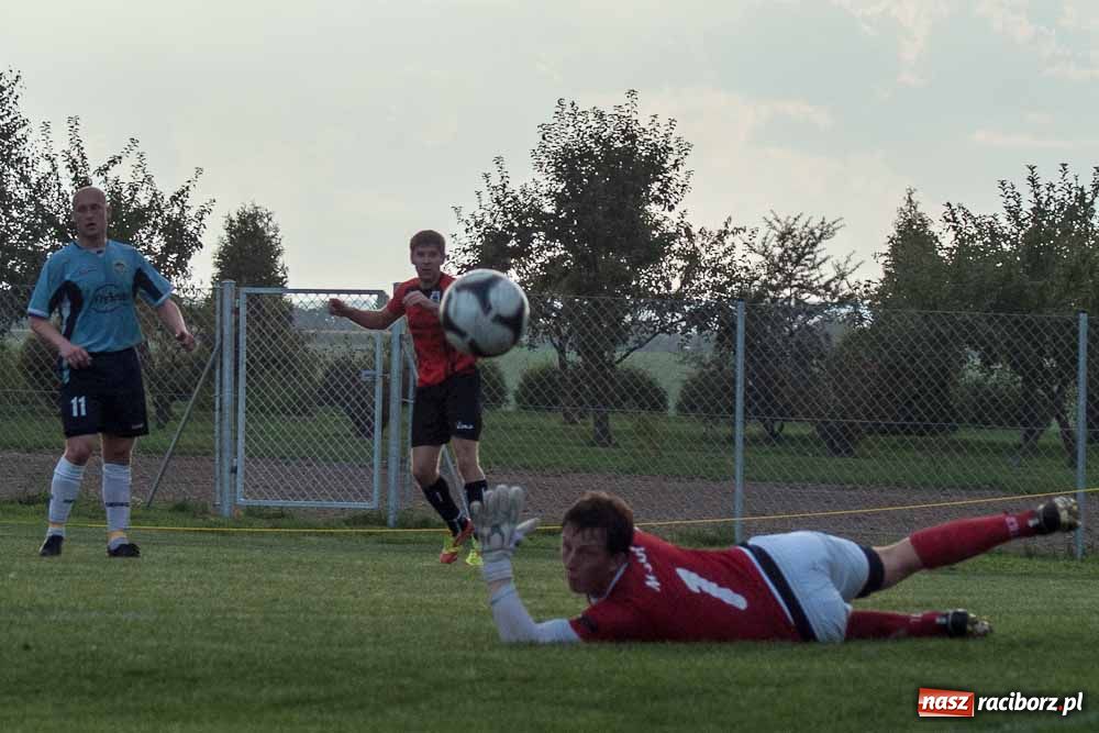 Zdjęcie w galerii na portalu naszraciborz.pl: Przyszłość za mocna dla Naprzodu wiadomości z regionu