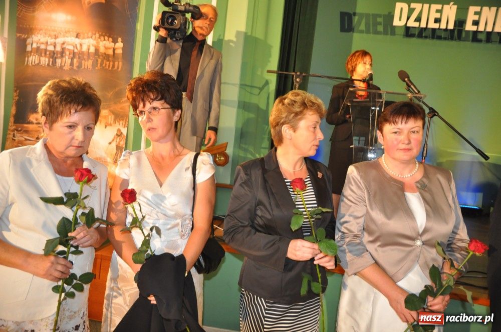 Zdjęcie w galerii na portalu naszraciborz.pl: Rafakowcy świętują Dzień Energetyka wiadomości z regionu