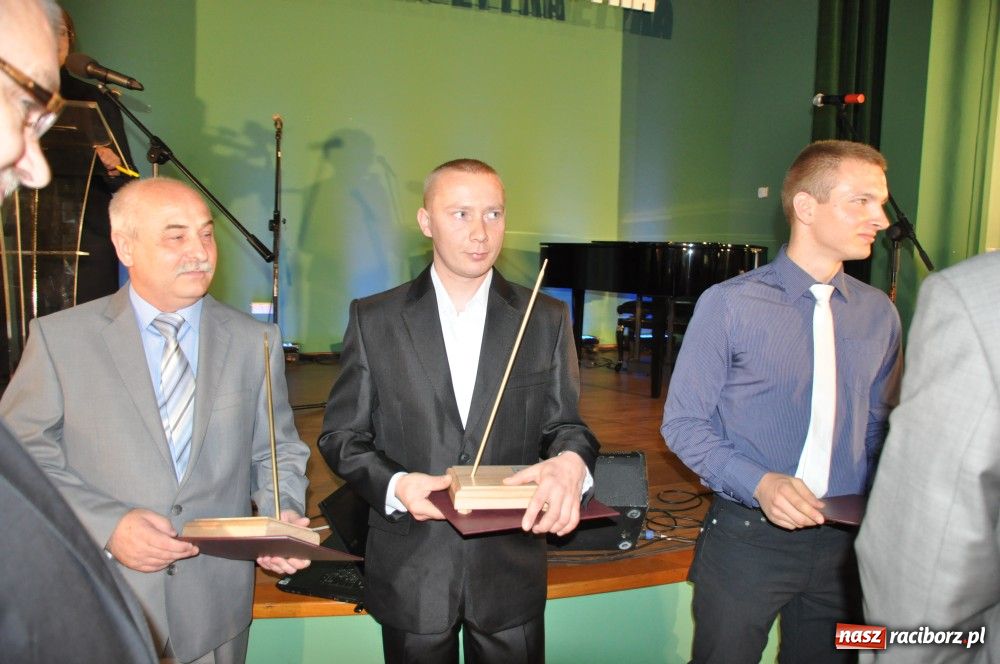 Zdjęcie w galerii na portalu naszraciborz.pl: Rafakowcy świętują Dzień Energetyka wiadomości z regionu