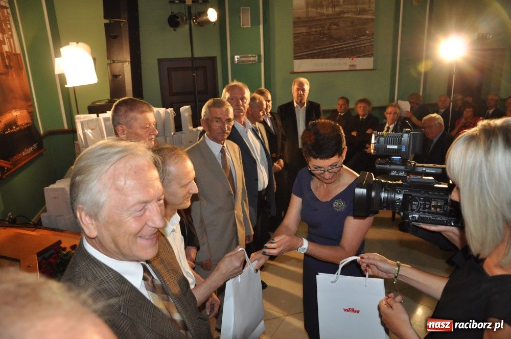 Zdjęcie w galerii na portalu naszraciborz.pl: Rafakowcy świętują Dzień Energetyka wiadomości z regionu