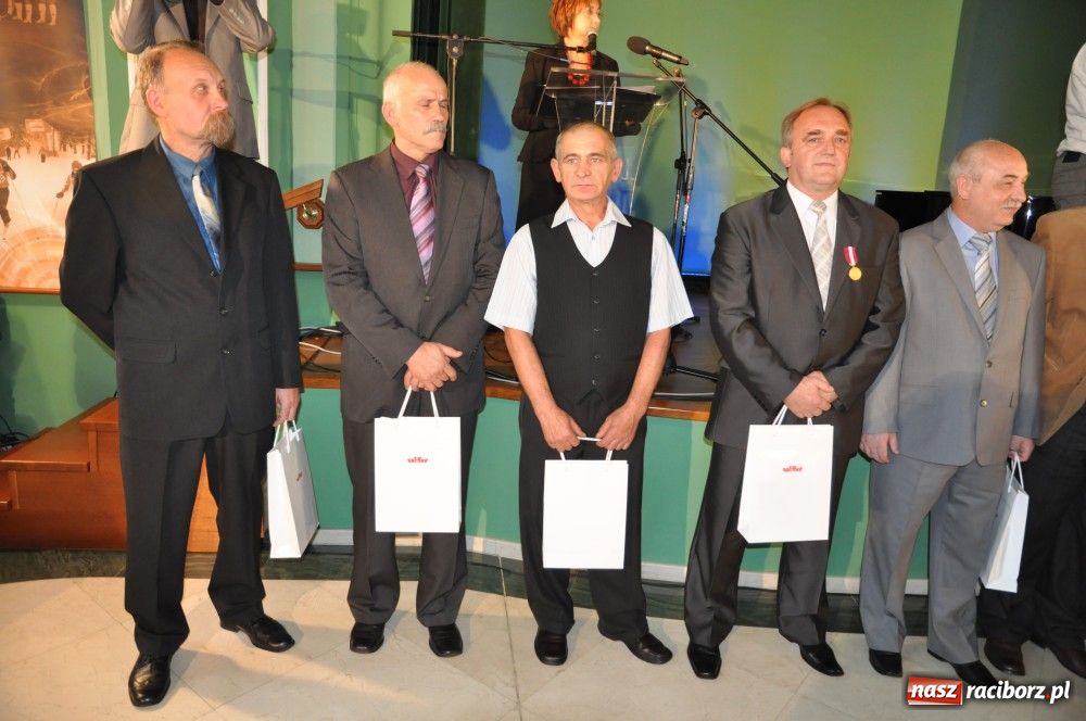 Zdjęcie w galerii na portalu naszraciborz.pl: Rafakowcy świętują Dzień Energetyka wiadomości z regionu