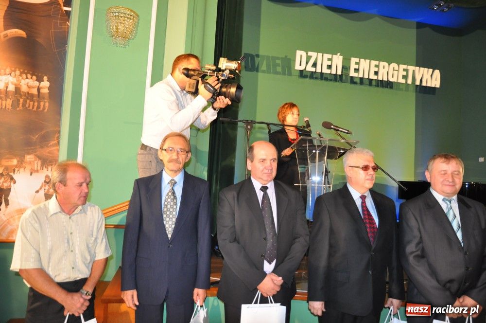 Zdjęcie w galerii na portalu naszraciborz.pl: Rafakowcy świętują Dzień Energetyka wiadomości z regionu