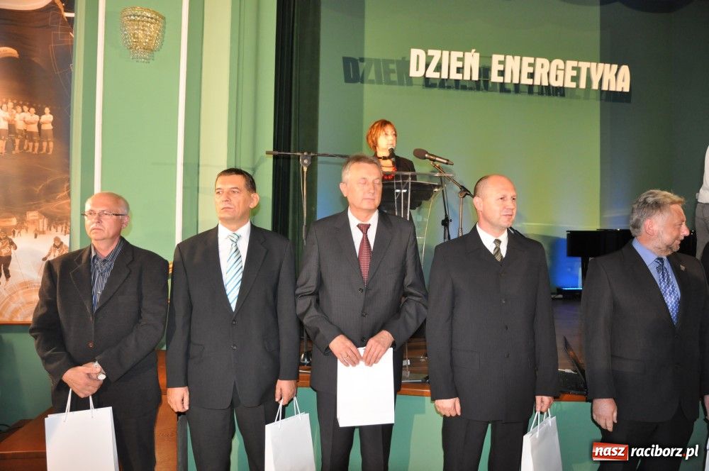 Zdjęcie w galerii na portalu naszraciborz.pl: Rafakowcy świętują Dzień Energetyka wiadomości z regionu