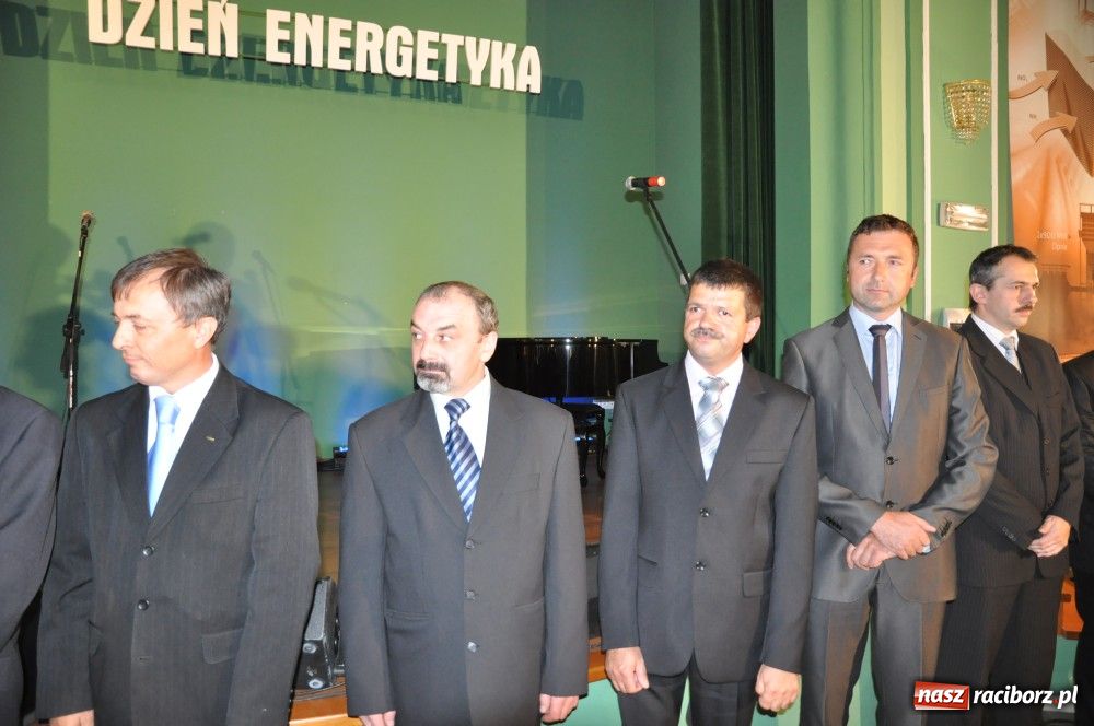 Zdjęcie w galerii na portalu naszraciborz.pl: Rafakowcy świętują Dzień Energetyka wiadomości z regionu