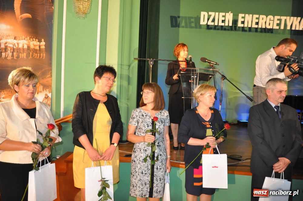 Zdjęcie w galerii na portalu naszraciborz.pl: Rafakowcy świętują Dzień Energetyka wiadomości z regionu