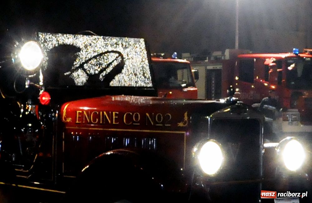 Zdjęcie w galerii na portalu naszraciborz.pl: Zamkowa noc Czerwonego Kura - relacja wiadomości z regionu