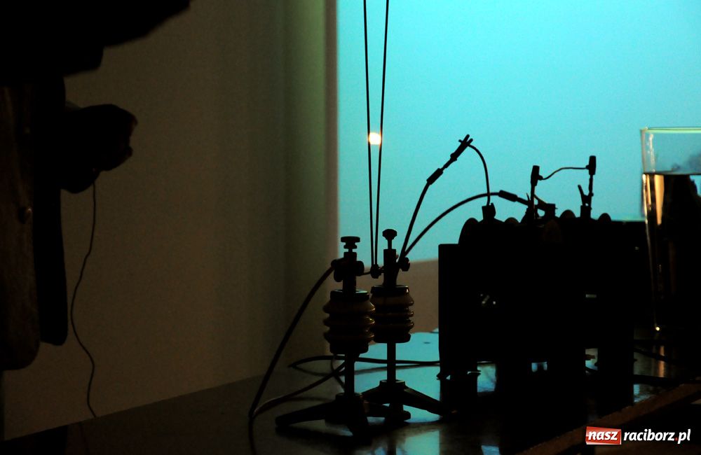 Zdjęcie w galerii na portalu naszraciborz.pl: Zamkowa noc Czerwonego Kura - relacja wiadomości z regionu